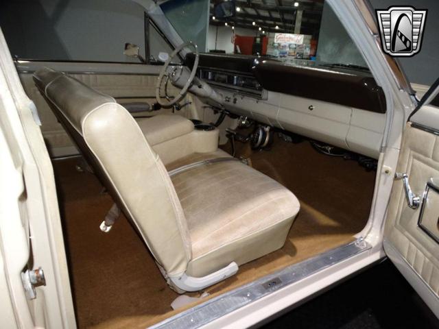 Photo of 1967 White Ford Fairlane