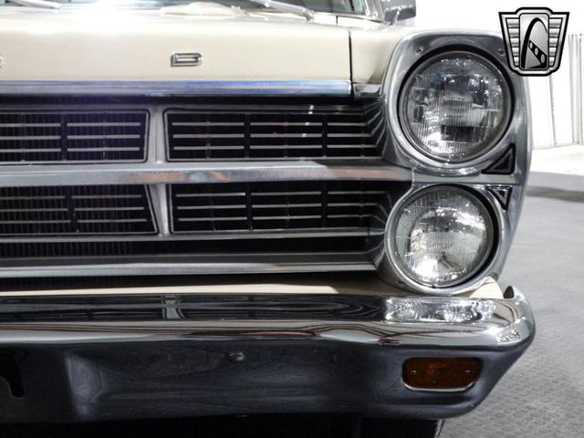 Photo of 1967 White Ford Fairlane