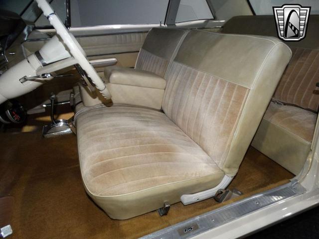 Photo of 1967 White Ford Fairlane