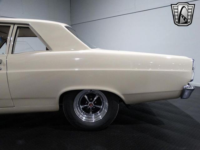 Photo of 1967 White Ford Fairlane