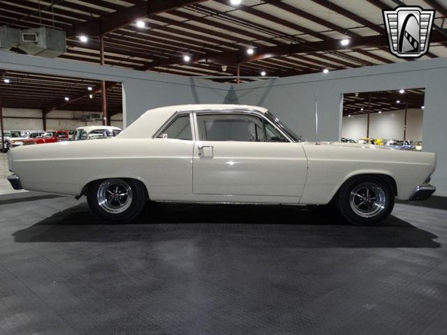 Photo of 1967 White Ford Fairlane