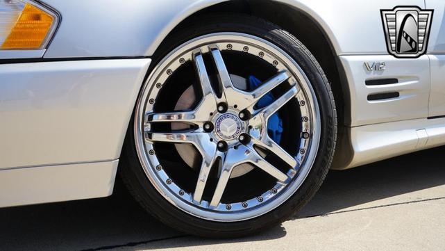 Photo of 1994 Silver Mercedes-Benz SL-Class