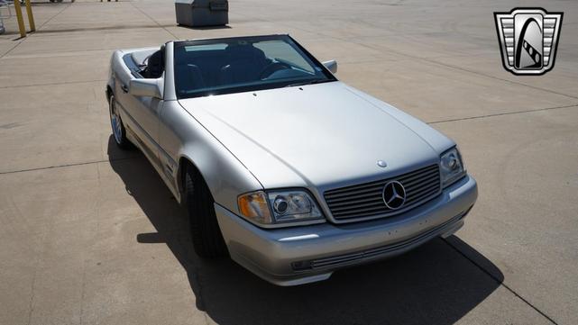 Photo of 1994 Silver Mercedes-Benz SL-Class