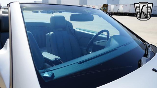 Photo of 1994 Silver Mercedes-Benz SL-Class