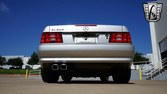 Photo of 1994 Silver Mercedes-Benz SL-Class