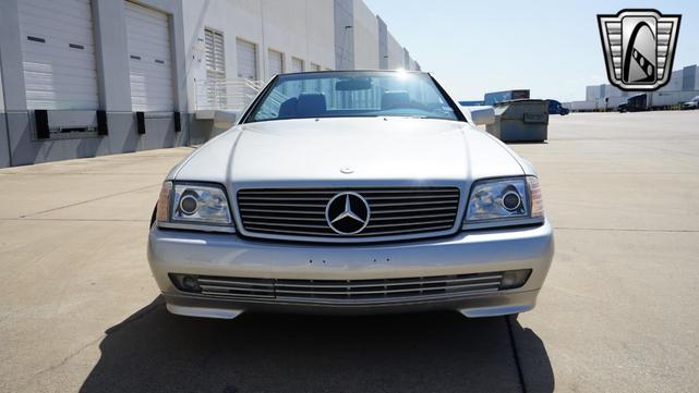Photo of 1994 Silver Mercedes-Benz SL-Class