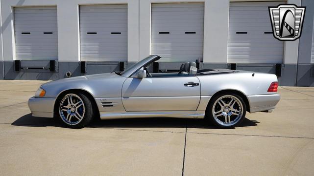 Photo of 1994 Silver Mercedes-Benz SL-Class