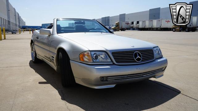 Photo of 1994 Silver Mercedes-Benz SL-Class