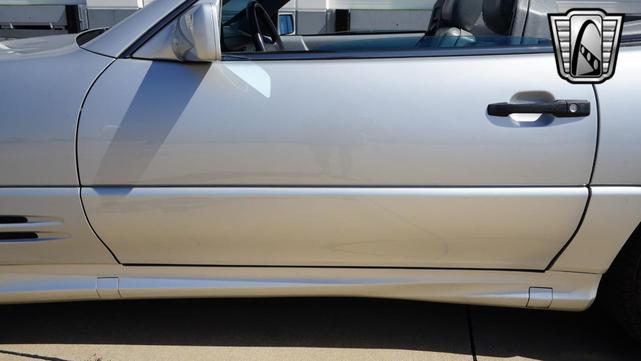 Photo of 1994 Silver Mercedes-Benz SL-Class