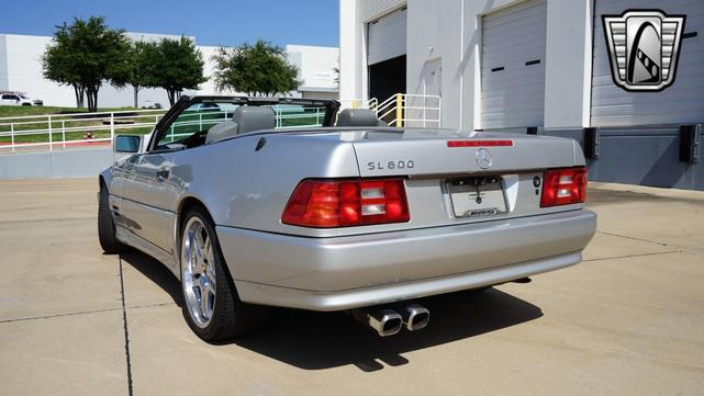 Photo of 1994 Silver Mercedes-Benz SL-Class