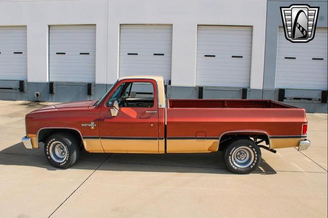 Photo of 1983 Burnt Orange Chevrolet C10/K10