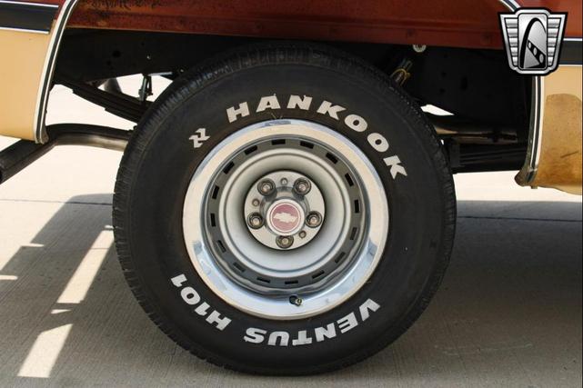 Photo of 1983 Burnt Orange Chevrolet C10/K10