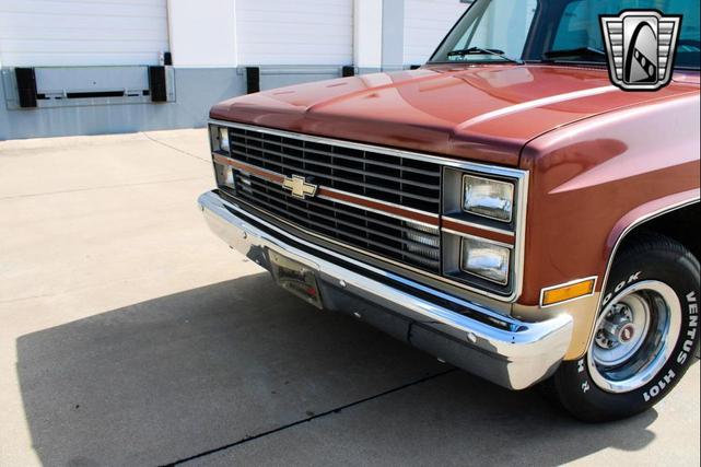 Photo of 1983 Burnt Orange Chevrolet C10/K10