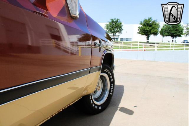 Photo of 1983 Burnt Orange Chevrolet C10/K10