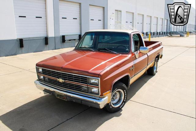 Photo of 1983 Burnt Orange Chevrolet C10/K10