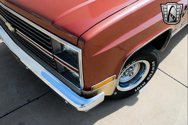 Photo of 1983 Burnt Orange Chevrolet C10/K10