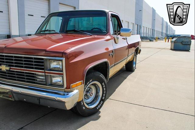 Photo of 1983 Burnt Orange Chevrolet C10/K10
