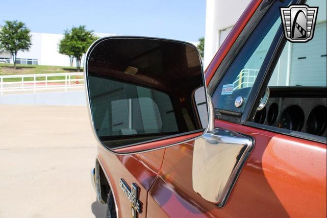 Photo of 1983 Burnt Orange Chevrolet C10/K10