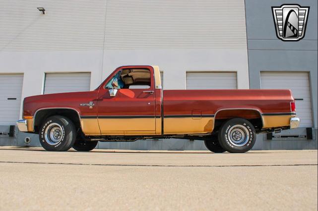 Photo of 1983 Burnt Orange Chevrolet C10/K10