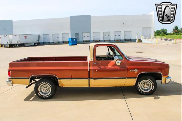 Photo of 1983 Burnt Orange Chevrolet C10/K10