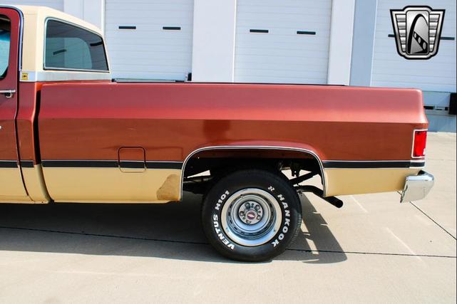 Photo of 1983 Burnt Orange Chevrolet C10/K10