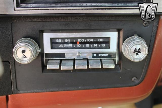 Photo of 1983 Burnt Orange Chevrolet C10/K10