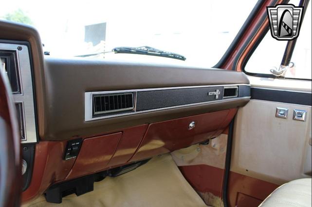 Photo of 1983 Burnt Orange Chevrolet C10/K10