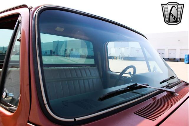 Photo of 1983 Burnt Orange Chevrolet C10/K10