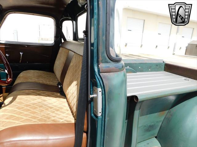 Photo of 1950 Patina Green Chevrolet 3100