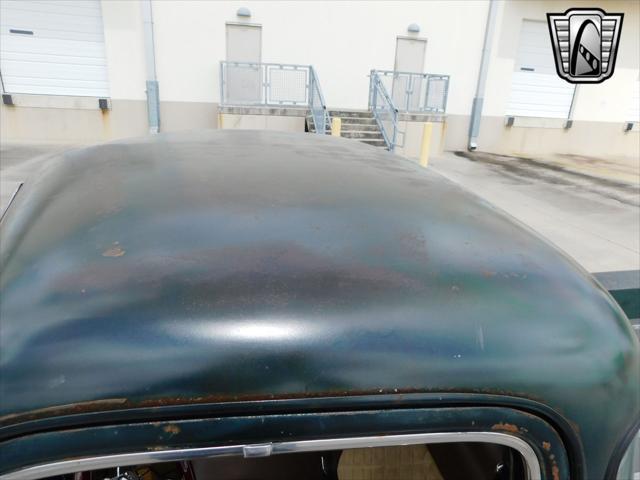 Photo of 1950 Patina Green Chevrolet 3100