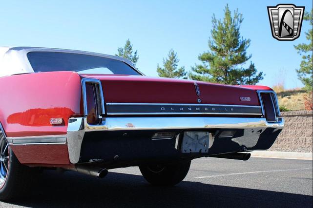 Photo of 1966 Red Oldsmobile 442
