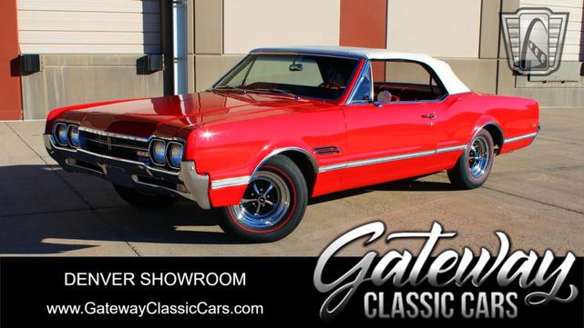 Photo of 1966 Red Oldsmobile 442