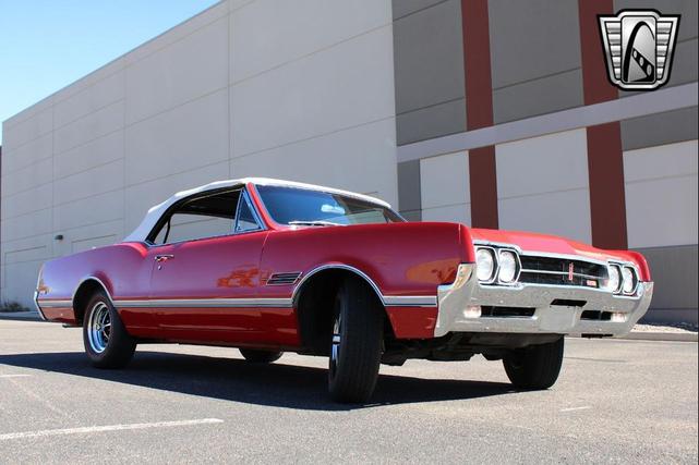 Photo of 1966 Red Oldsmobile 442