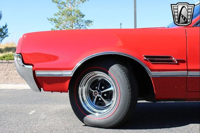 Photo of 1966 Red Oldsmobile 442