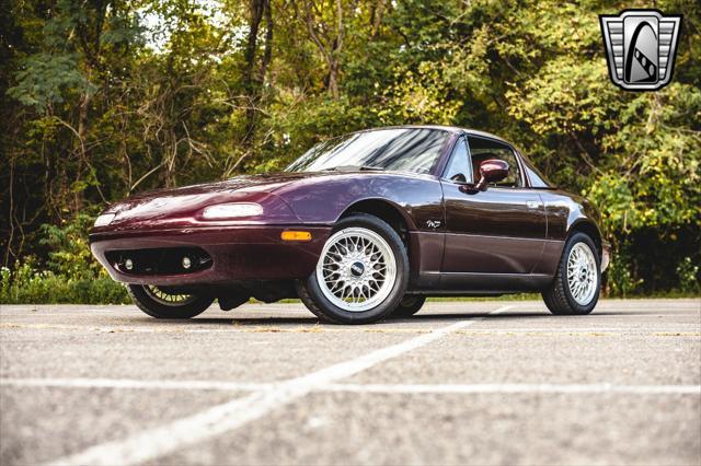 Photo of 1995 Merlot Mazda MX-5 Miata