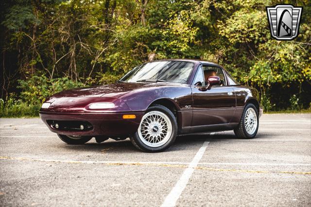 Photo of 1995 Merlot Mazda MX-5 Miata
