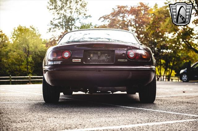 Photo of 1995 Merlot Mazda MX-5 Miata