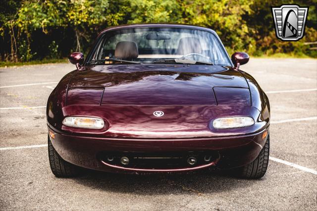 Photo of 1995 Merlot Mazda MX-5 Miata