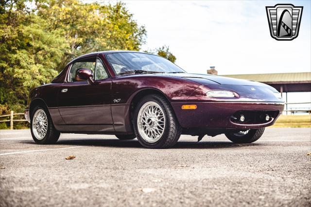 Photo of 1995 Merlot Mazda MX-5 Miata
