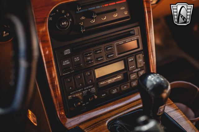 Photo of 1995 Merlot Mazda MX-5 Miata