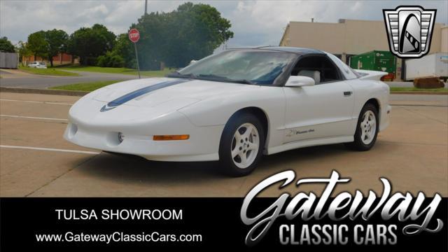 Photo of 1994 White Pontiac Firebird