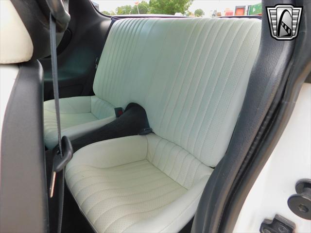 Photo of 1994 White Pontiac Firebird