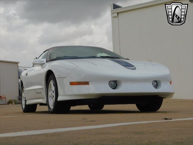 Photo of 1994 White Pontiac Firebird