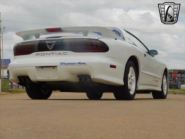 Photo of 1994 White Pontiac Firebird