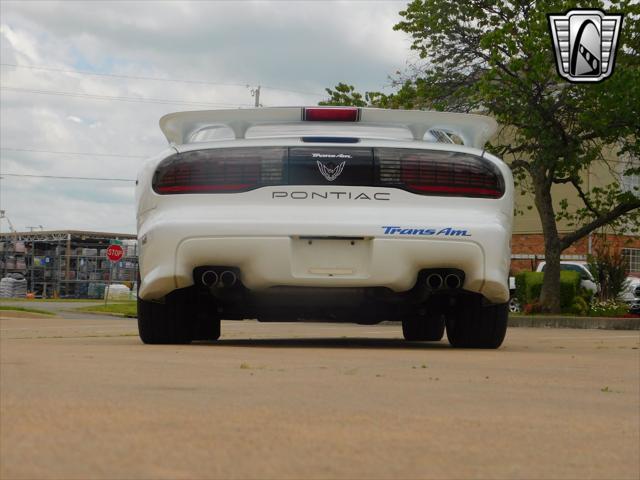 Photo of 1994 White Pontiac Firebird