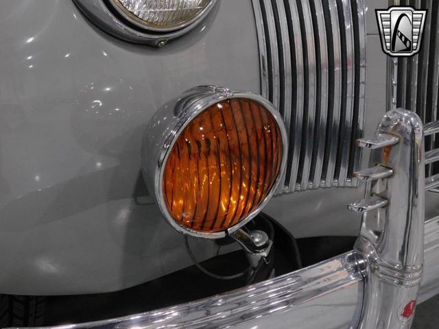 Photo of 1941 Gray Packard 120