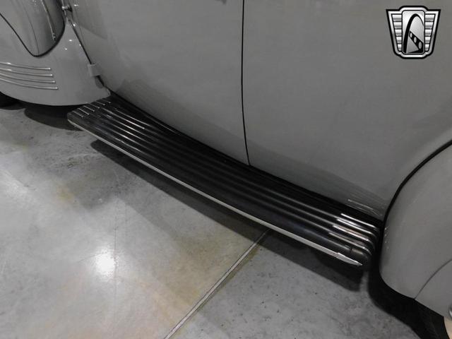 Photo of 1941 Gray Packard 120