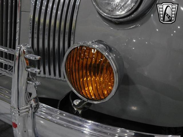 Photo of 1941 Gray Packard 120