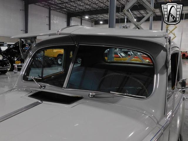 Photo of 1941 Gray Packard 120