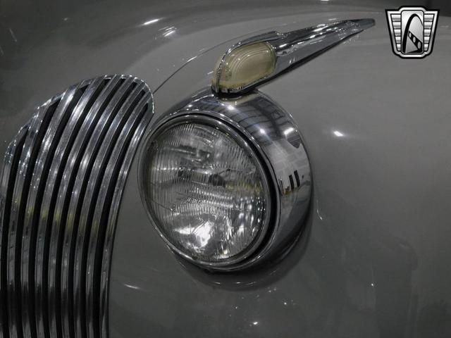 Photo of 1941 Gray Packard 120